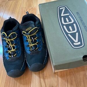 Keen Youth Sport Vent Targee Black and Blue Outdoor Shoes with Yellow Accents